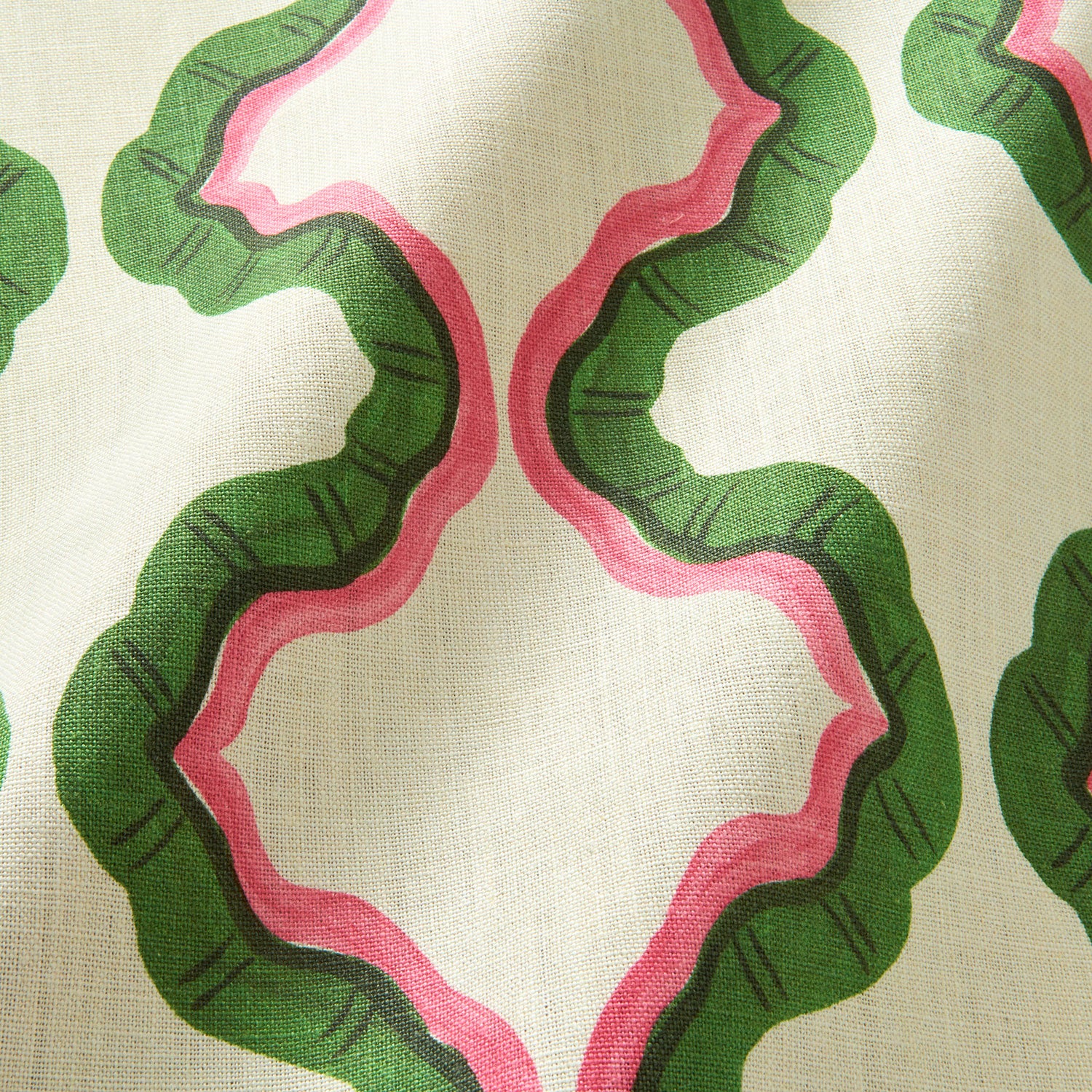 LF2432C Ruffled 7 Tahiti