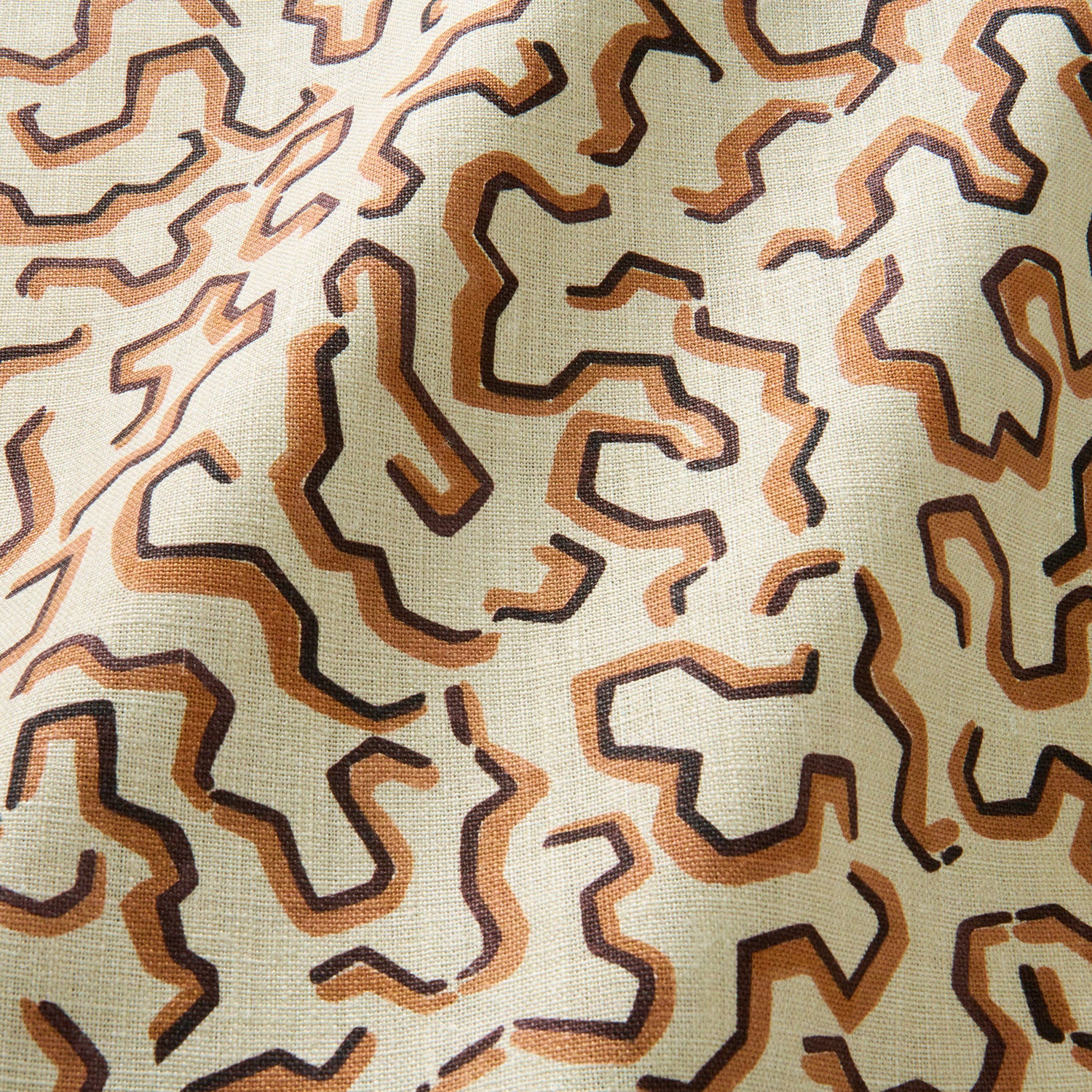 LF2430C Scrunched 2 Giraffe