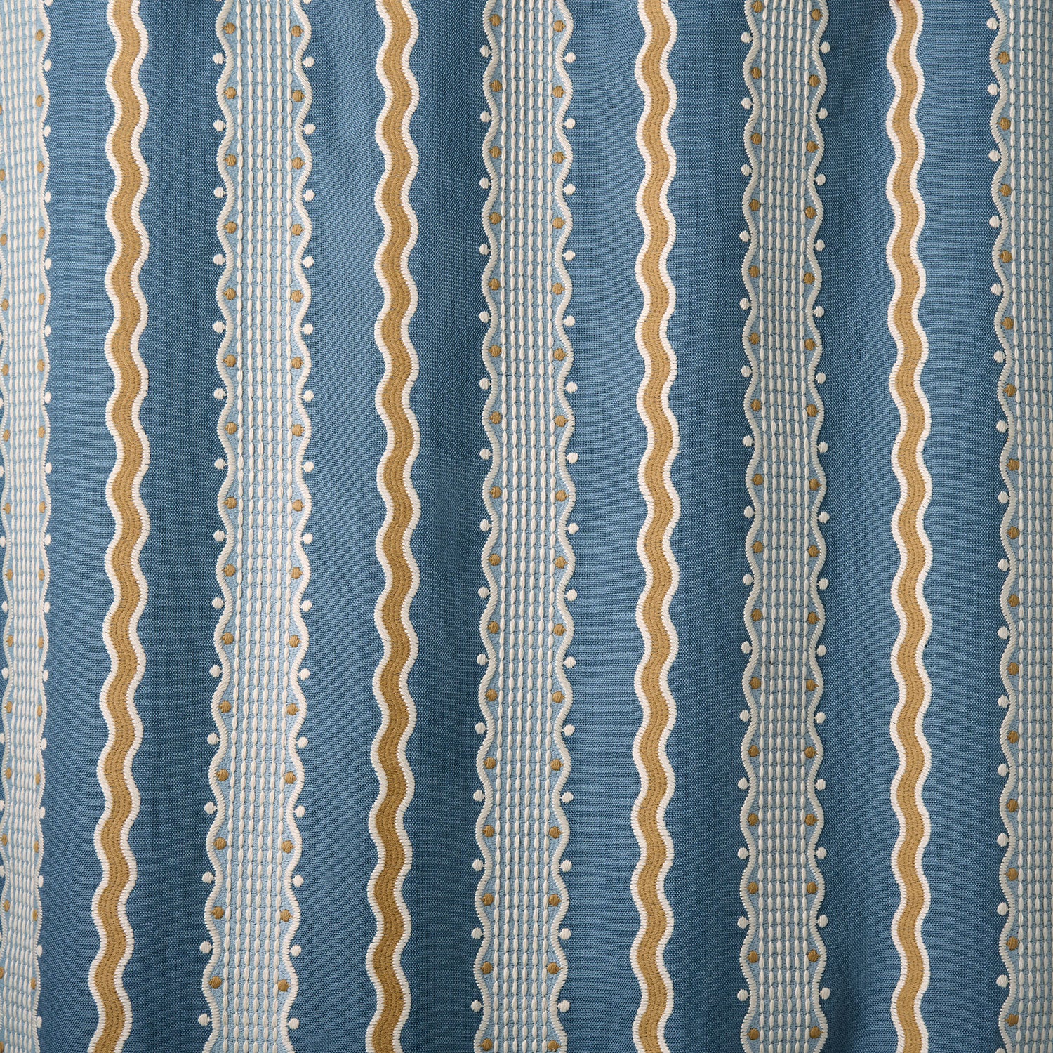 LF2493C Hermia 7 River