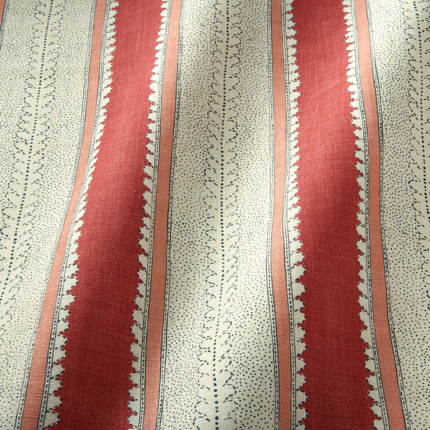 LF2473C Dimity 5 Pomegranate