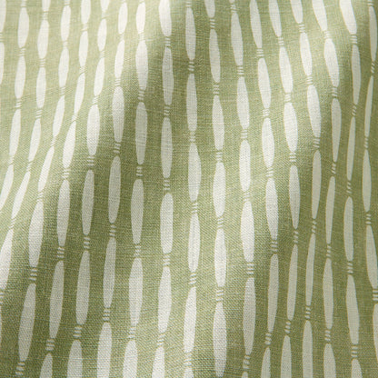 LF2433C Smocked 1 Wheatgrass